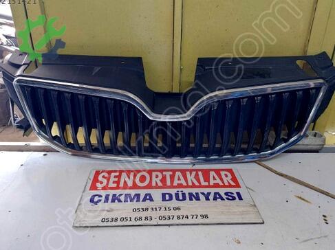 Skoda Octavia Ön Panjur çıkma parça