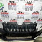 SKODA OCTAVİA PANJURLU ORJİNAL ÖN TAMPON