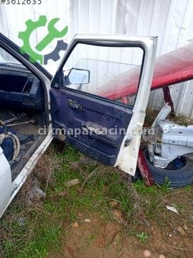 Skoda Favorit Sağ Ön Kapı çıkma parça