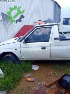 Skoda pikap sol ön kapı