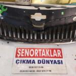 SKODA RAPİD ÖN PANJUR