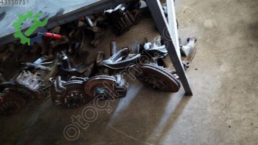 Nissan Skystar Taşıyıcı NP300 çıkma parça