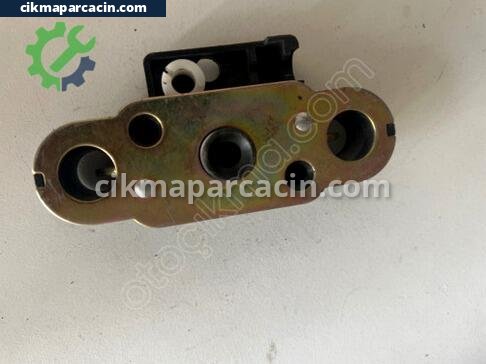 Suzuki Alto Bagaj Kilidi çıkma parça