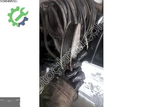 Mazda 121 Direksiyon Pompası 074121031 çıkma parça