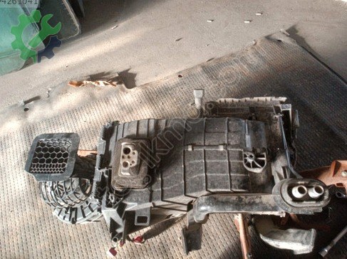 Volkswagen Multivan Klima çıkma parça