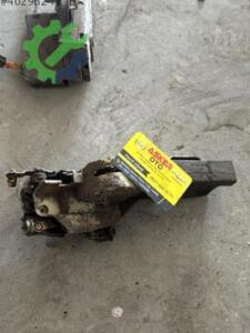 Opel Tiğra sağ kapı kilidi