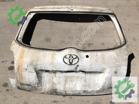 Toyota Auris Bagaj Kapağı çıkma parça