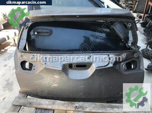 Toyota Auris Bagaj Kapağı çıkma parça