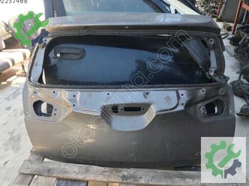 Toyota Auris Bagaj Kapağı 2013-2017 çıkma parça