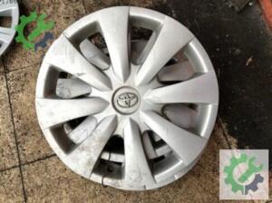 Toyota Auris jant kapağı “15” 42602-02240