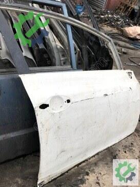 Toyota Auris Sağ Ön Kapı 2007-2012 çıkma parça