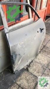 Toyota Auris Sol Arka Kapı