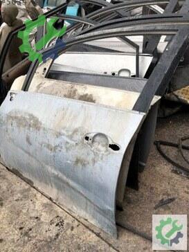 Toyota Auris Sol Ön Kapı 2007-2012 çıkma parça