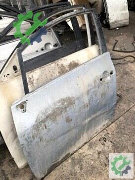 Toyota Auris Sol Ön Kapı 2007-2012 çıkma parça
