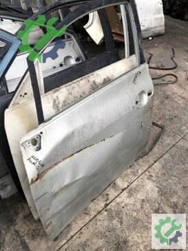 Toyota Auris Sol Ön Kapı 2007-2012 çıkma parça