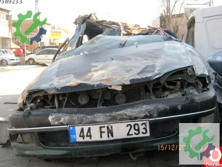 Toyota Avensis Sis Çerçevesi çıkma parça