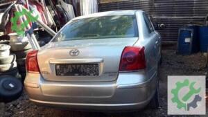 Toyota Avensis bagaj kapağı 2003-2007