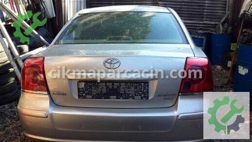 Toyota Avensis Direksiyon Pompası çıkma parça