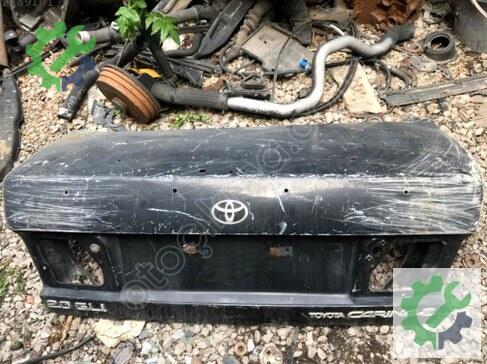 Toyota Carina Bagaj Kapağı çıkma parça