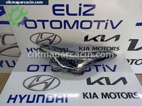 Toyota C-HR Hybrid Sol Ön Far çıkma parça