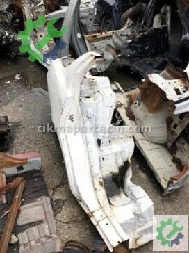 Toyota Corolla Sağ Arka Çamurluk çıkma parça