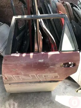Toyota Corolla Sol Arka Kapı çıkma parça
