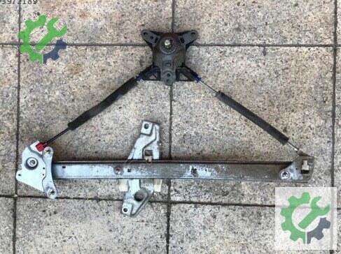 Toyota Corolla Sol Ön Cam Krikosu çıkma parça