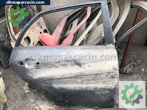 Toyota Corolla Sağ Arka Kapı çıkma parça