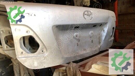 Toyota Corolla Bagaj Kapağı çıkma parça