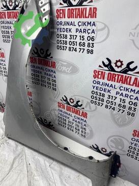 Toyota Corolla Sağ Ön Çamurluk 53812-12B60 çıkma parça