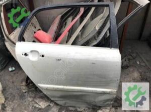 Toyota Corolla Heşbek Sağ Arka Kapı 2003-2007