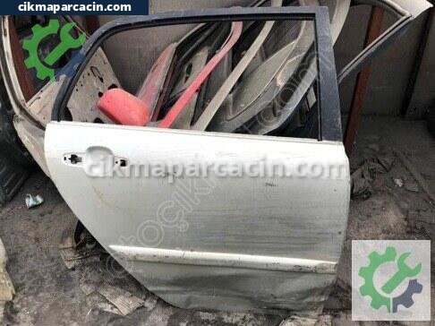 Toyota Corolla Sağ Arka Kapı çıkma parça