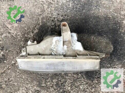 Toyota Corolla Sağ Ön Far çıkma parça