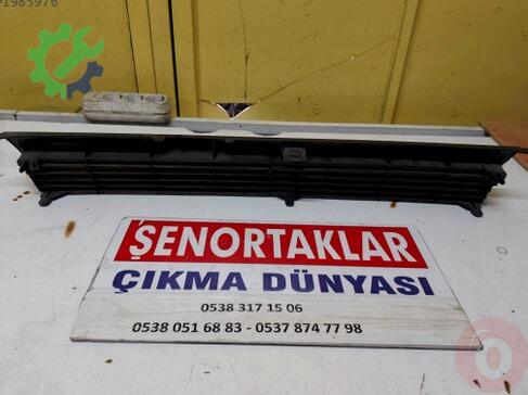 Toyota Corolla Ön Panjur çıkma parça