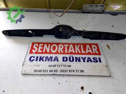 Toyota Corolla Bagaj Kapağı çıkma parça