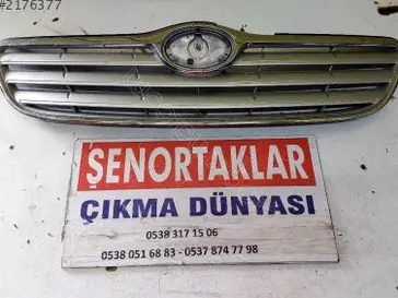 Toyota Corolla Ön Panjur çıkma parça