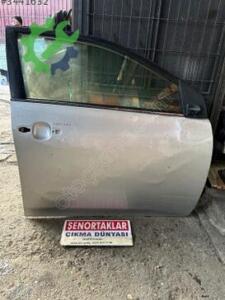 TOYOTA COROLLA ORJİNAL SAĞ ÖN KAPI