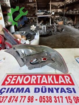 Toyota Corolla Sağ Arka Stop 81561-12A10 çıkma parça
