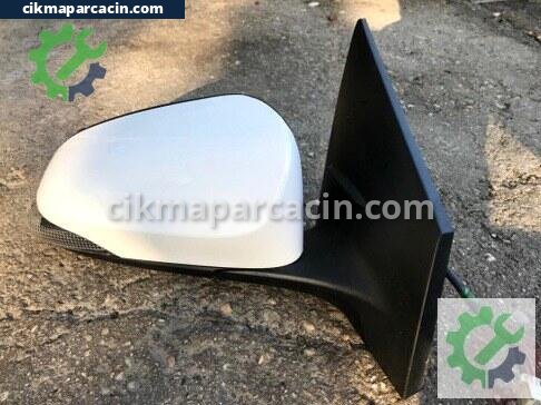 Toyota Corolla Sağ Dış Ayna çıkma parça