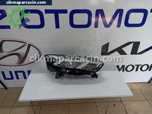 Toyota Corolla Sağ Ön Far çıkma parça