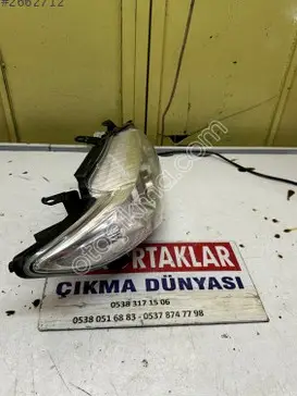 Toyota Corolla Sağ Ön Far 81170-12A60 çıkma parça