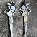 Toyota Corolla Sağ Ön Cam Krikosu 2007-2012