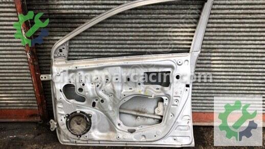 Toyota Corolla Sağ Ön Kapı 2007-2013 çıkma parça