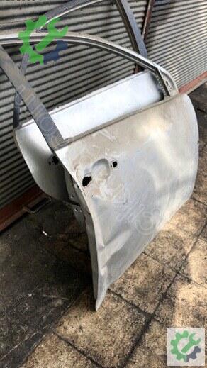 Toyota Corolla Sağ Ön Kapı 2007-2013 çıkma parça