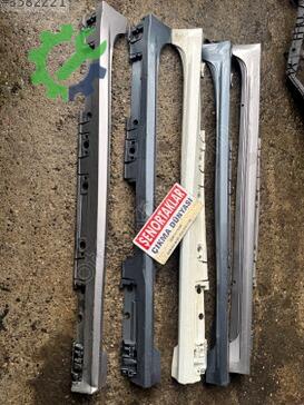 Toyota Corolla Eşik Kaplaması 75860-02230 çıkma parça