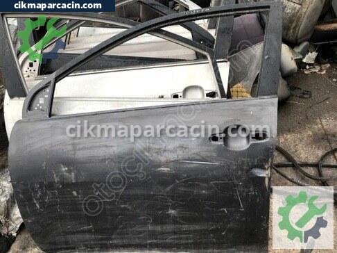 Toyota Corolla Sol Ön Kapı çıkma parça