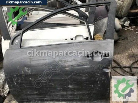 Toyota Corolla Sol Ön Kapı çıkma parça