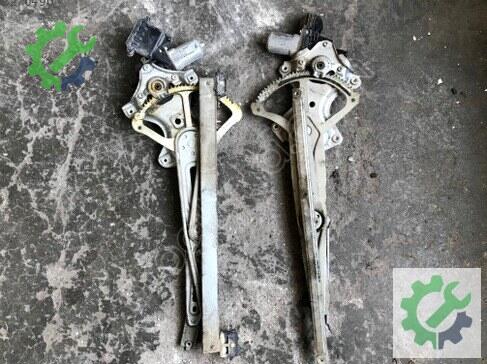 Toyota Corolla Sol Ön Cam Krikosu 2007-2012 çıkma parça