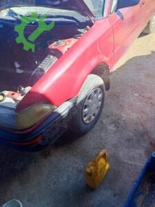 Toyota Corolla sol ön çamurluk