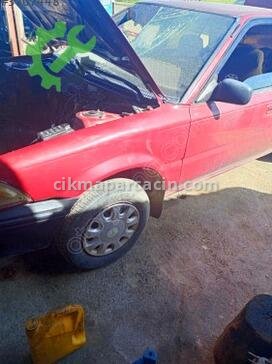 Toyota Corolla Sol Ön Çamurluk çıkma parça